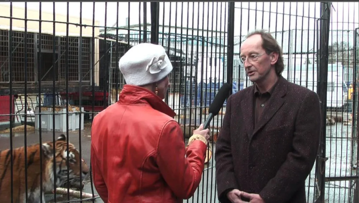 Die ersten Filmaufnahmen von Kleeblatt-Film e.K.: Nadine Rebel (Rebel-Management-Training) im Gespräch mit Michael Nuber (Geschäftsinhaber Spedition Nuber )