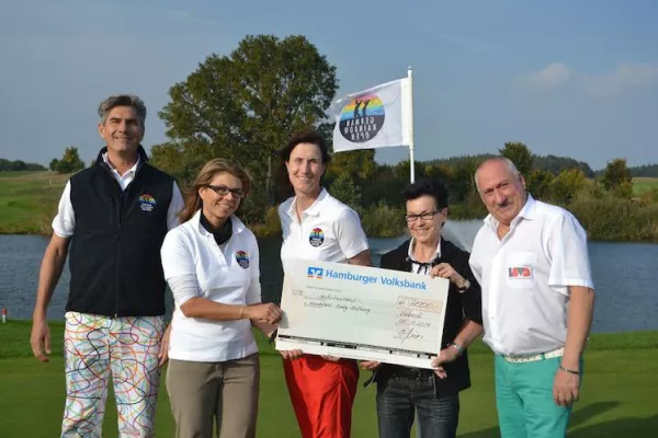 Bild: Golfen für die Community - Erfolgreiche Spendenaktion der German-Rainbow-Open für die Hirschfeld-Eddy-Stiftung