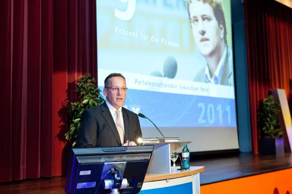 Bild: Volksbank Mittelhessen schließt Geschäftsjahr 2011 erfolgreich ab