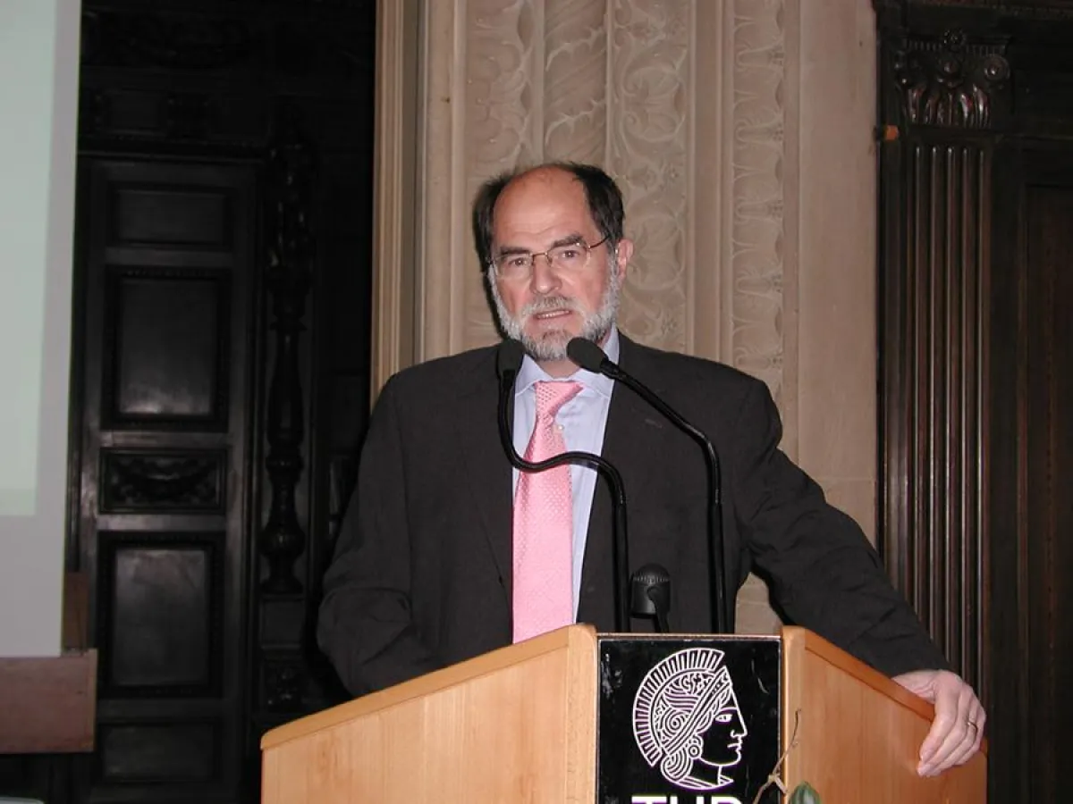 Prof. Dr. Kurt Landau beim Symposium in Darmstadt