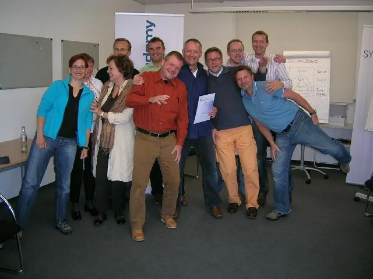 European Business Coaches: v.l.n.r Simone Ritter, Dr. Evelin Tscheslog, Ulrike Schubach, André Strauss, Reinhold Stritzelberger, Frank Heimann, Uwe Schäfer, Achim Kelbel, Andreas Stahlberger, Rainer M