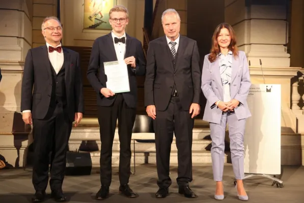 Bild: IfKom-Ingenieurpreis 2023 für Jonathan Deißler, Absolvent der HTWK Leipzig