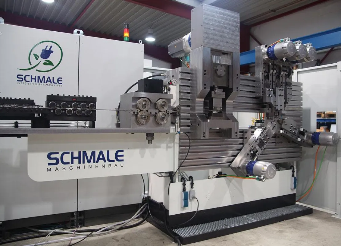 Meilenstein der Servotechnik: die vollständig servoelektrisch angetriebene Maschine des Typs X2000NC