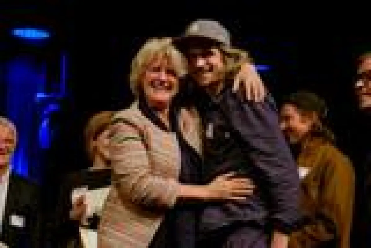 Kulturministerin Monika Gruetters und Papp-Inhaber Nico Hirschmann (c) Initiatve Musik