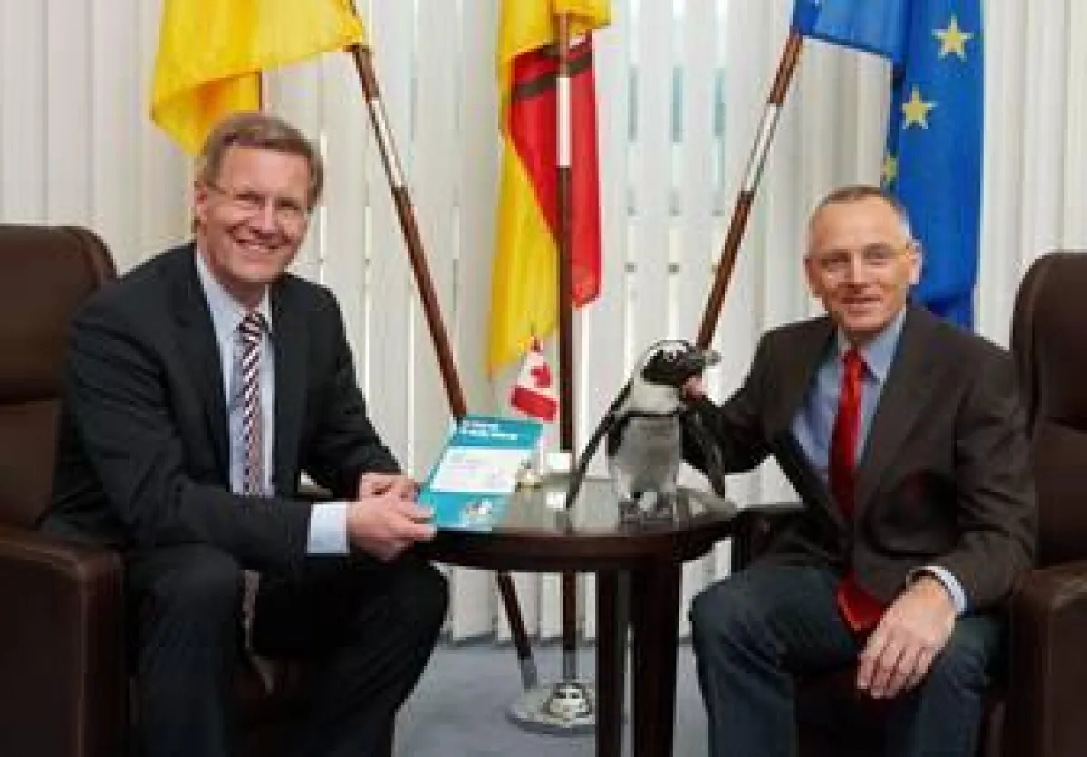 Ministerpräsident Chr. Wulf und Zoodirektor K.M. Machens