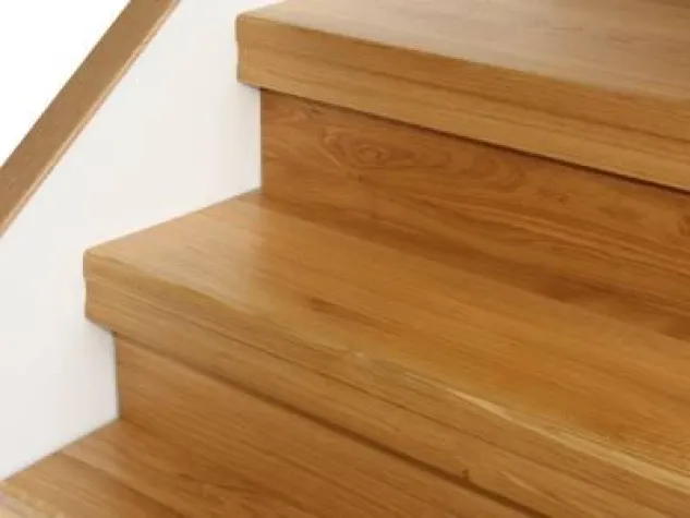 Bild: Massivholzstufen noch vielfältiger