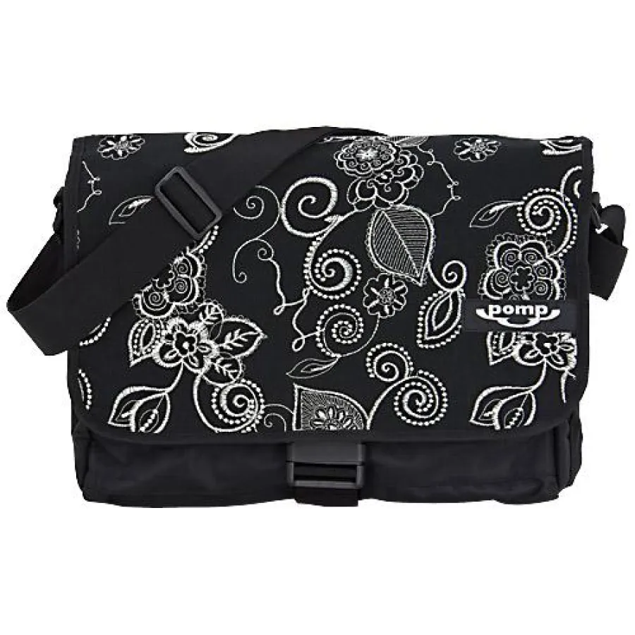 Die pomp Kuscheltasche gibt es in zahlreichen Designs und in zwei Größen.