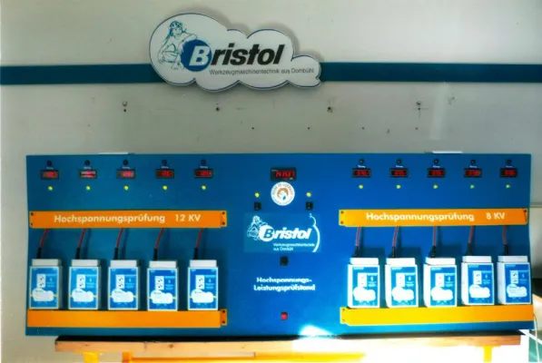 Bild: Entstaubungstechnik: Einzigartige Prüfanlage ermöglicht erstmals 24h-Belastungstest für elektronische Filter