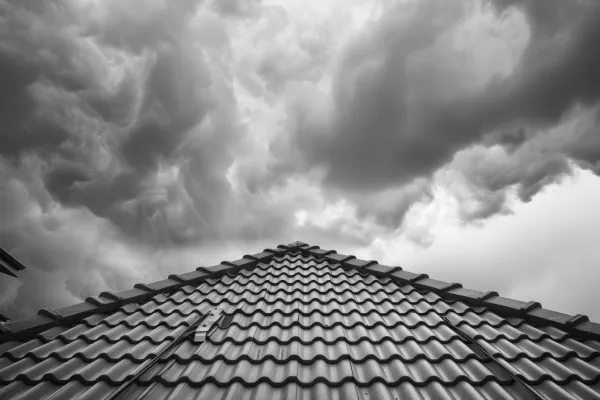 Notfallreparaturen nach Unwettern: Schnelle Lösungen von Lauenburger Bedachung Bild: Notfallreparaturen nach Unwettern: Schnelle Lösungen von Lauenburger Bedachung