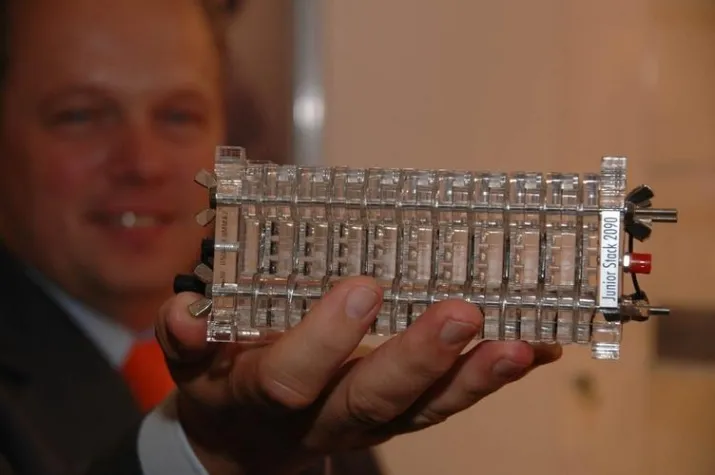 Bild: Fortbildungen für Lehrer: Energiewandler Brennstoffzelle