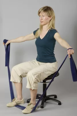 Aktives Sitzen auf dem Salsero®-Gesundheitsstuhl ermöglicht ein einfaches und effizientes Fitness-Training Bild: Aktives Sitzen auf dem Salsero®-Gesundheitsstuhl ermöglicht ein einfaches und effizientes Fitness-Training