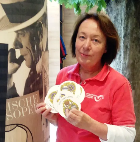 Mit dem Bierdeckel in die Vergangenheit Bild: Mit dem Bierdeckel in die Vergangenheit