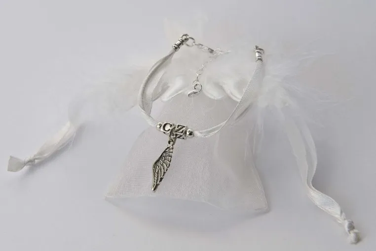 Bild: Zarter Taufschmuck – sent from heaven