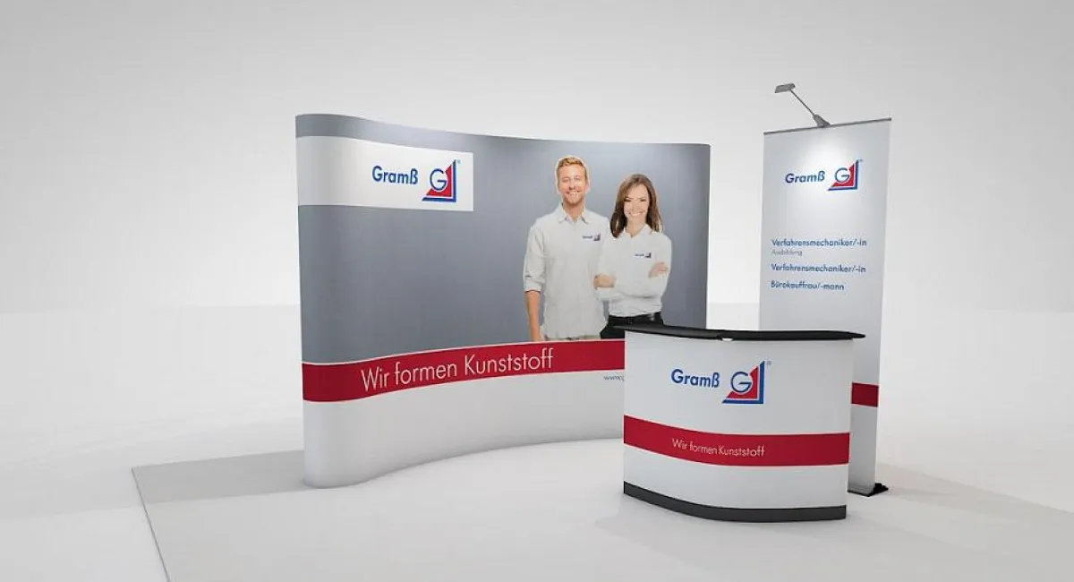 von amadeus entwickelter, aufmerksamkeitsanziehender Messestand zur Personalgewinnung