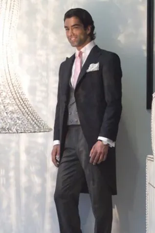 Hochzeit 2010: Er trägt klassisch Bild: Hochzeit 2010: Er trägt klassisch