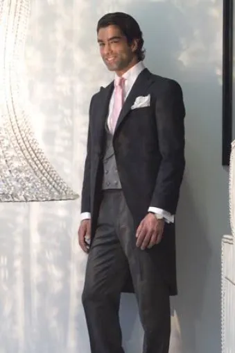 Bild: Hochzeit 2010: Er trägt klassisch