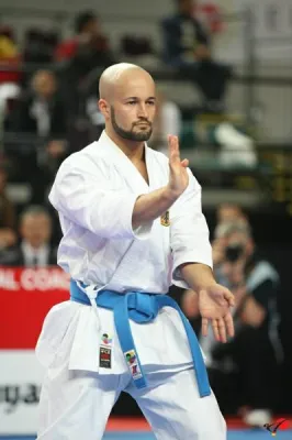 Kata-Vizeweltmeister als neuer Leiter bei Seiko Karate Bild: Kata-Vizeweltmeister als neuer Leiter bei Seiko Karate