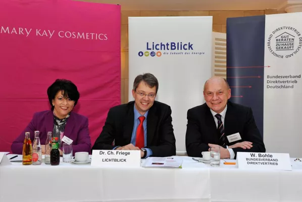 Bild: Bundesverband legt Zahlen vor - Wirtschaftskrise belastet Direktvertrieb – einzelne Branchen weiter im Aufwind