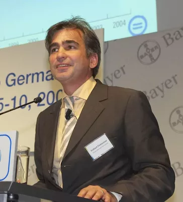 Bild: Frithjof Finkbeiner von Global Marshall Plan zu Gast bei der ödp in Heidenheim