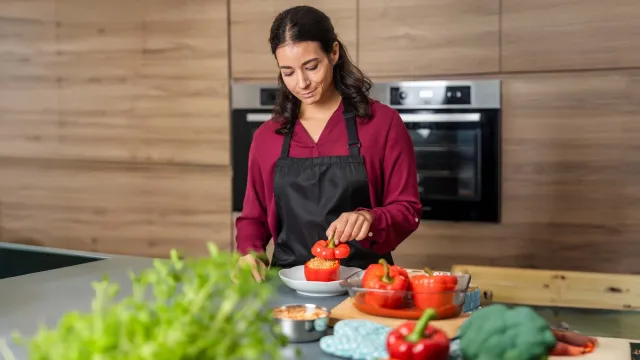 Bild: Schlicht Vegan von Sarah Hein – vegan genießen mit regionalen Zutaten