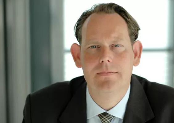 Donat leitet neuen Geschäftsbereich Unternehmenskommunikation Bild: Donat leitet neuen Geschäftsbereich Unternehmenskommunikation