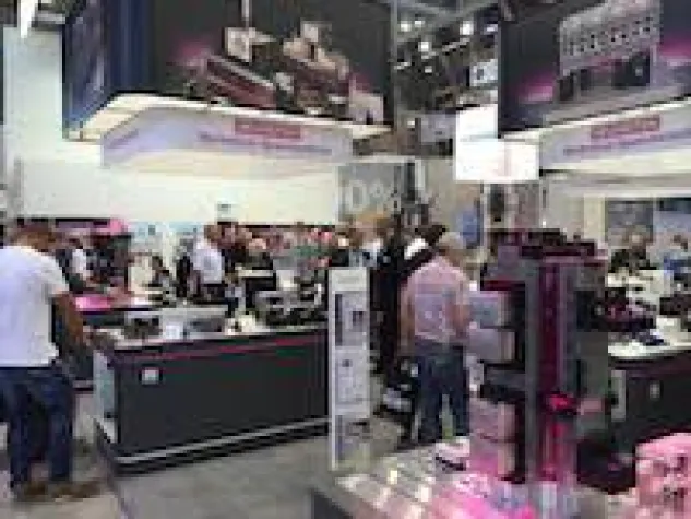 Bild: ROEMHELD mit Besucherrekord auf der AMB