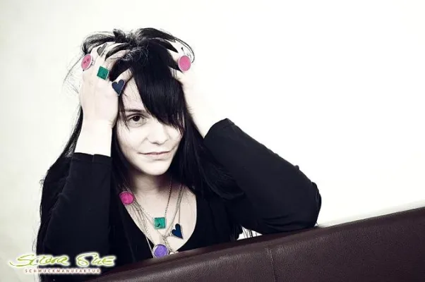 ScaraSue: 1.320 Möglichkeiten aus einer Schmuckserie Bild: ScaraSue: 1.320 Möglichkeiten aus einer Schmuckserie