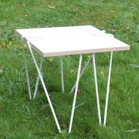 Bild: Neue Designer Tischserie bLouis - Geradlinige Beistelltische und Couchtische