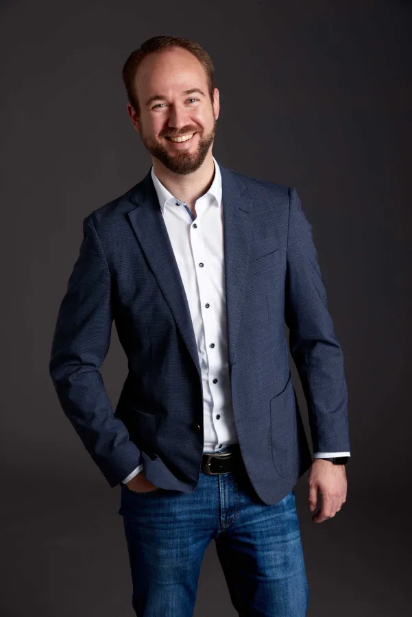 Tobias Marks, Geschäftsführer bei apollon GmbH+Co. KG