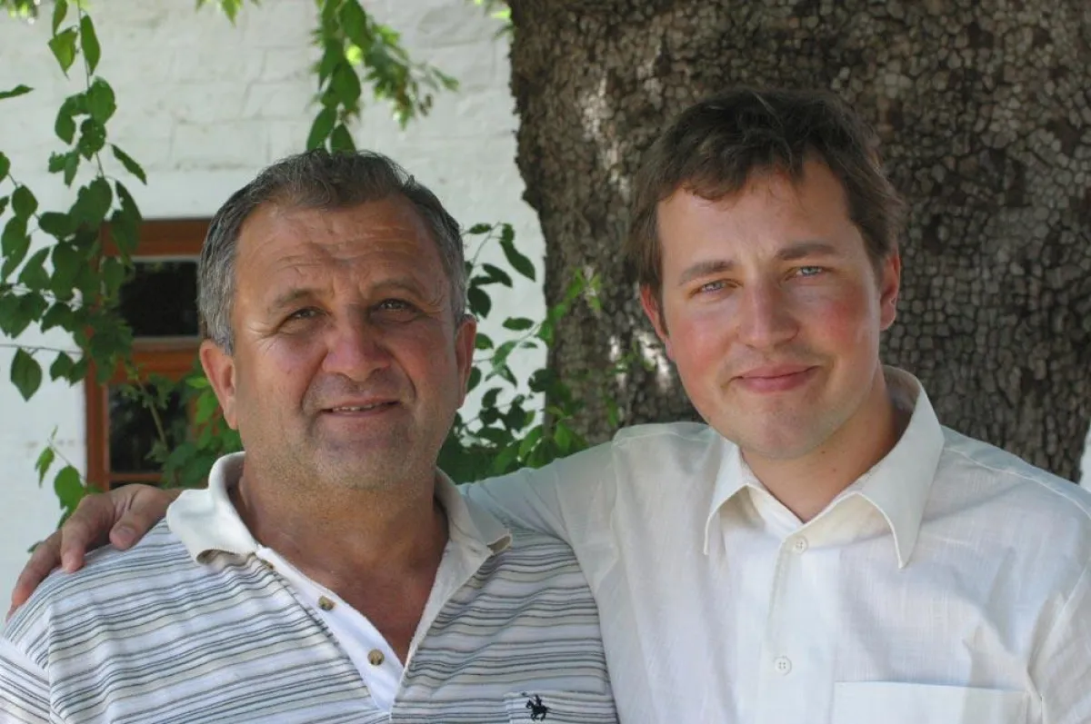 Die beiden Köpfe von Lakonikos: Der griechische Bauer Vasilis Thomopoulos und der Mainzer Unternehmer Joachim Trott.