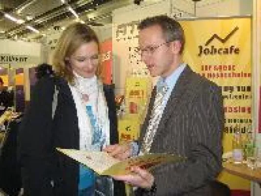 Chancen in der Krise - Studentische Zeitarbeit Bild: Chancen in der Krise - Studentische Zeitarbeit