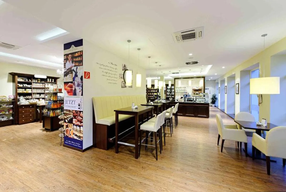 Lifestyle-Konzept in Leer: Die neue J. Bünting Coloniale als Kombination aus Shop und Gastronomie.