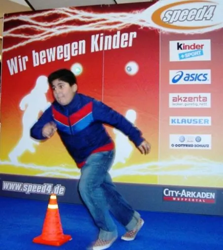 Bild: PM SPEED4 - Sportinitiative für Kinder startet im Olympiastadion