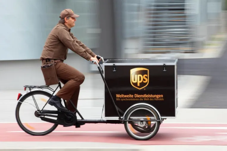 UPS SETZT WEITERE FÜNF ZUSTELLFAHRRÄDER EIN Bild: UPS SETZT WEITERE FÜNF ZUSTELLFAHRRÄDER EIN