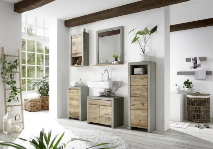 Bild: Extravaganter Materialmix für das Wohlfühlbad