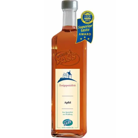 Von der Streuobstwiese frisch ins Fass – mit der Apfelernte läuft bei VOM FASS die Produktion auf Hochtouren Bild: Von der Streuobstwiese frisch ins Fass – mit der Apfelernte läuft bei VOM FASS die Produktion auf Hochtouren