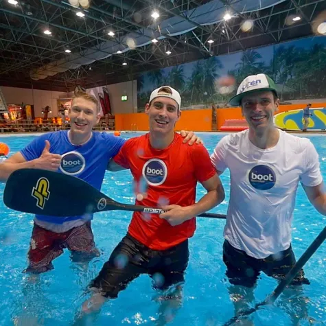 Bild: Lier und Weber Sieger der boot Düsseldorf SUP Short Track Masters 2016