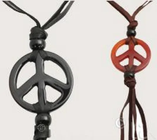 Bild: Trendsetter Livings®- das Schmucklabel Yulyaffairs ist für den BUNTE New Faces Award nominiert