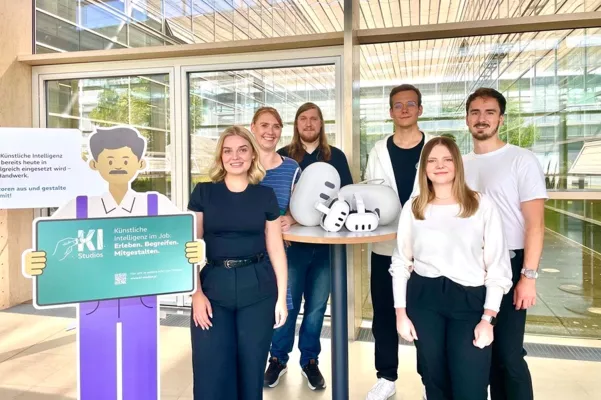 VR-Demonstratoren zeigen das Potenzial von KI und MR im „KI-Studio“ des Fraunhofer IAO Bild: VR-Demonstratoren zeigen das Potenzial von KI und MR im „KI-Studio“ des Fraunhofer IAO