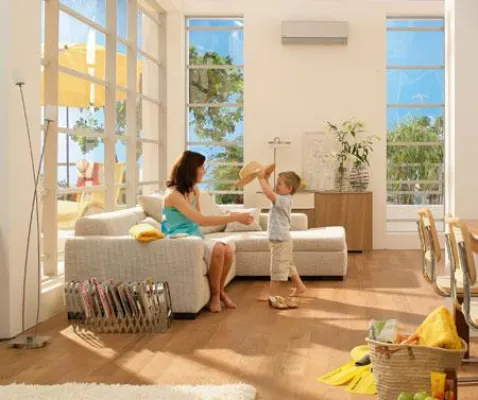 Bild: Ohne Erkältung durch den Sommer - Richtig genutzte Klimaanlagen erhöhen den Komfort bei hohen Temperaturen