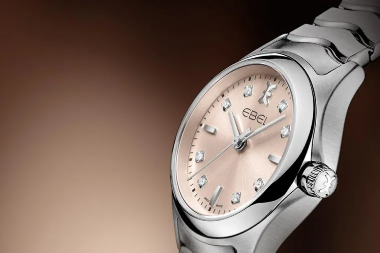 Bild: Die Evolution einer Ikone geht weiter - EBEL präsentiert die neue EBEL WAVE Lady mit roséfarbenem Zifferblatt