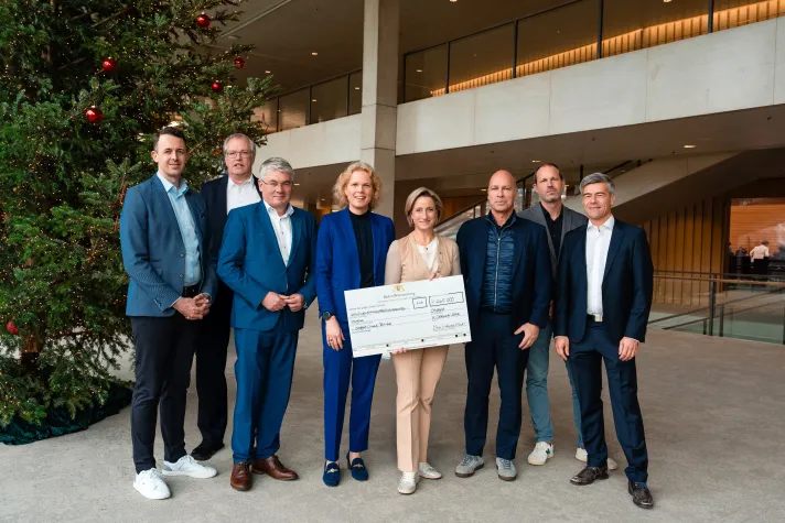 Bild: Was bindet junge Menschen an die AfD? 