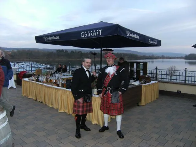 4. Whiskytastival im Dorf am See mit „Talisker Trophy“ Jungkochwettbewerb Bild: 4. Whiskytastival im Dorf am See mit „Talisker Trophy“ Jungkochwettbewerb