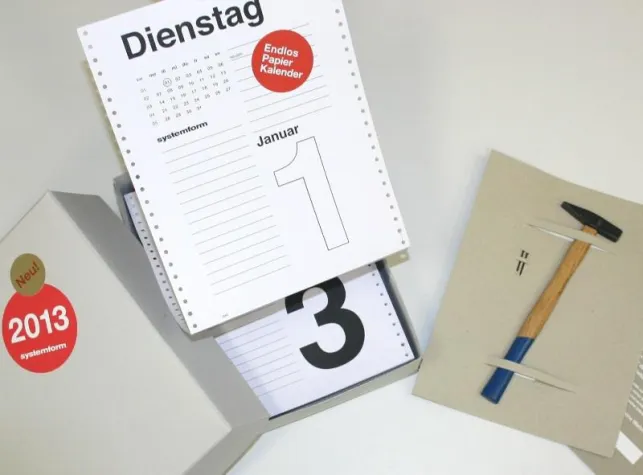 Bild: systemform verschenkt den ersten Endlospapierkalender der Welt