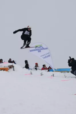 Bild: Skisprungmärchen am Sankt Auenhain verzauberte ganz Markkleeberg