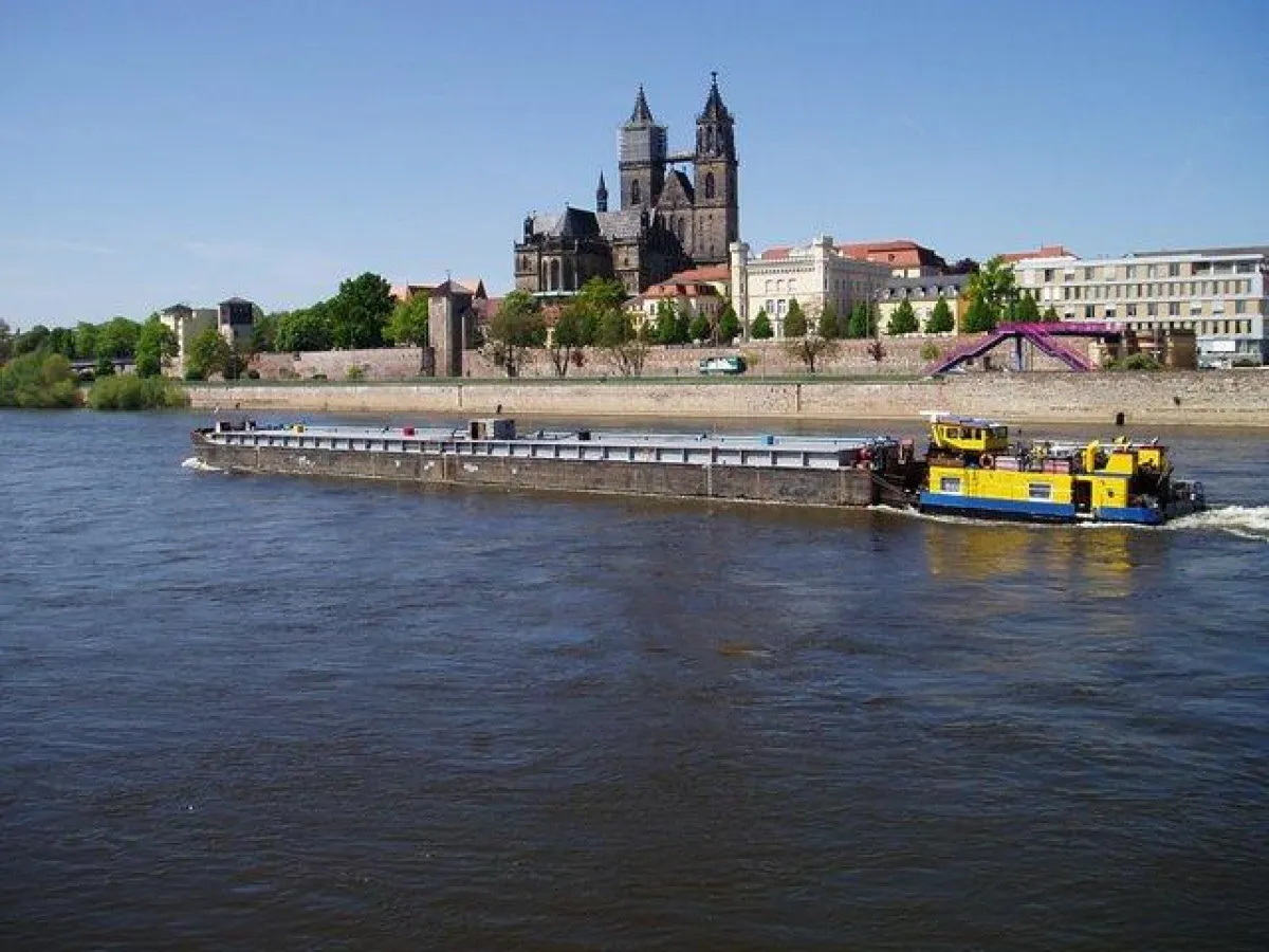 Güterverkehr auf der Elbe, Stadtstrecke Magdeburg