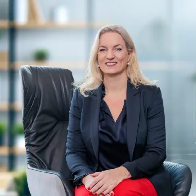 Bild: Neues Fachbuch von Martina Peukert „KI‑Kompetenz im Unternehmen“ Haufe Verlag
