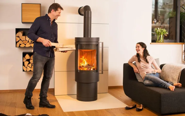 Bild: Beste Holz-Arten für strahlende Flammen-Kunst im Kamin