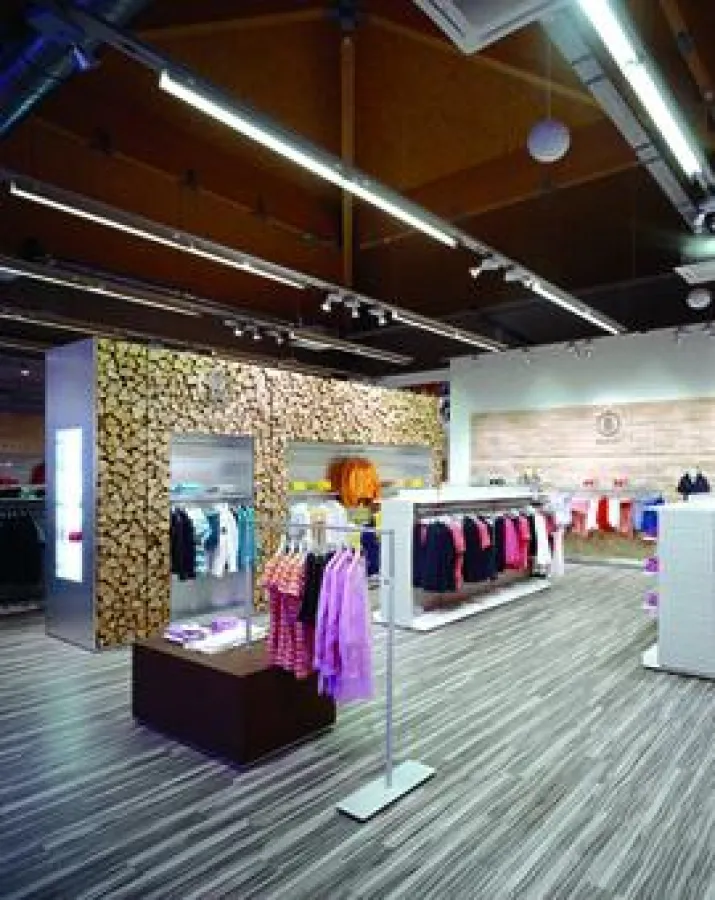 Neues Outlet Store Design von Bogner im Alpenrhein Village, Landquart