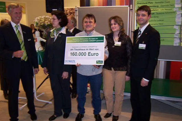Bild: Ehepaar aus dem rheinland-pfälzischen Insul in der Eifel gewinnt Einfamilienhaus im Wert von 160.000 Euro